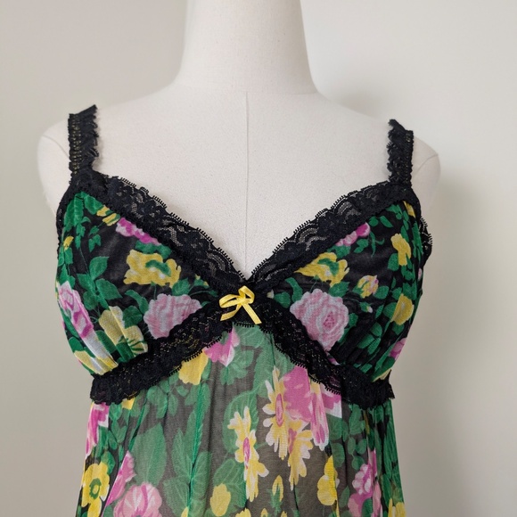 Free With Purchase - Blush Camisole Floral Sleeveless Straps Push Up Mesh - Picture 5 of 9